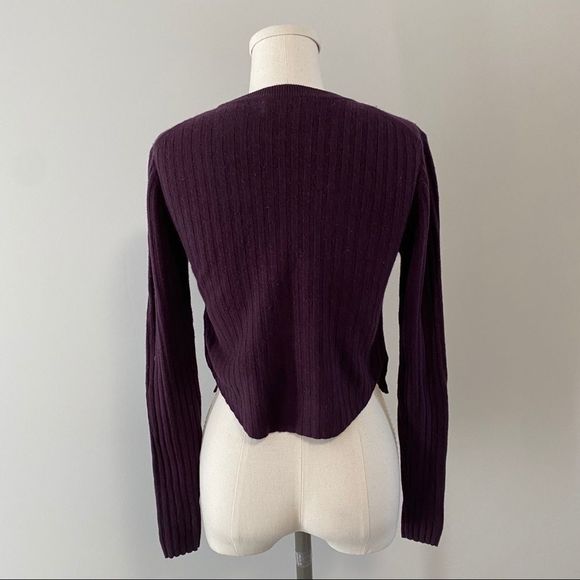 Aritzia Babaton Nathaniel Cropped Ribbed Sweater - Picture 9 of 13